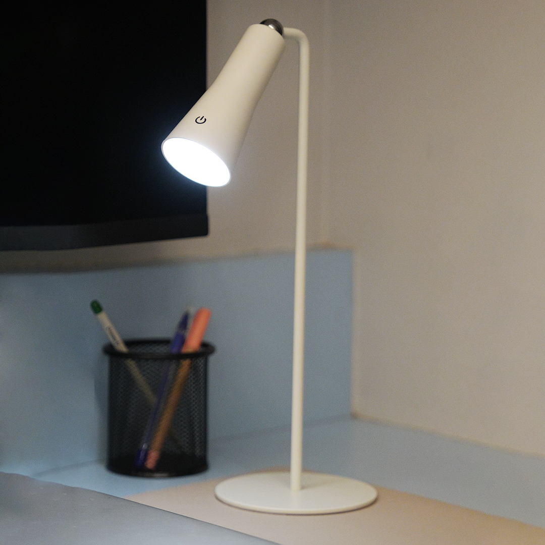 Magneto Rechargeable LED Table Lamp | Multifunctional Desk Lamp